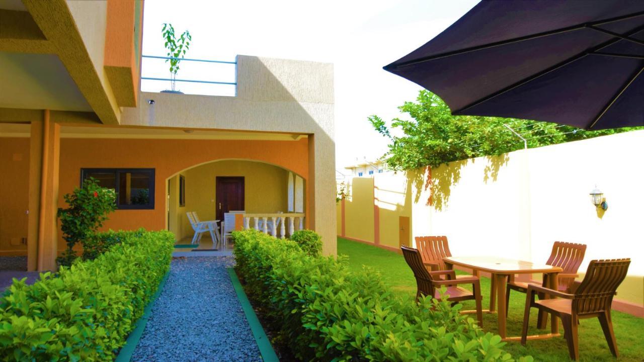 Villa Beach Avepozo Lomé Exterior photo