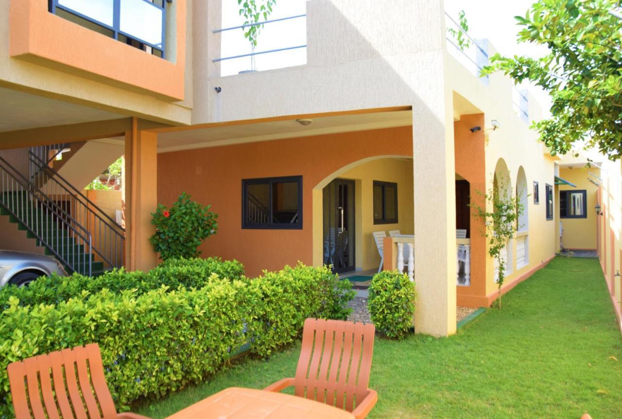 Villa Beach Avepozo Lomé Exterior photo